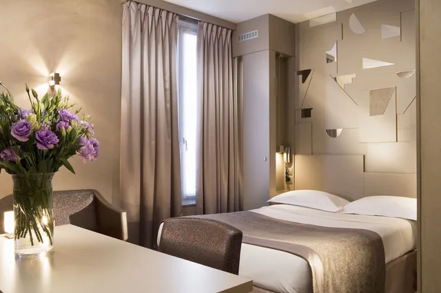 Classic Room, Hotel A La Villa Des Artistes 2/6