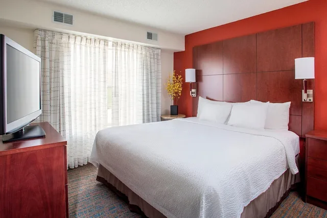 جناح بسريرين مزدوجين بغرفتي نوم لذوي الإعاقة، Residence Inn by Marriott Topeka 1/1