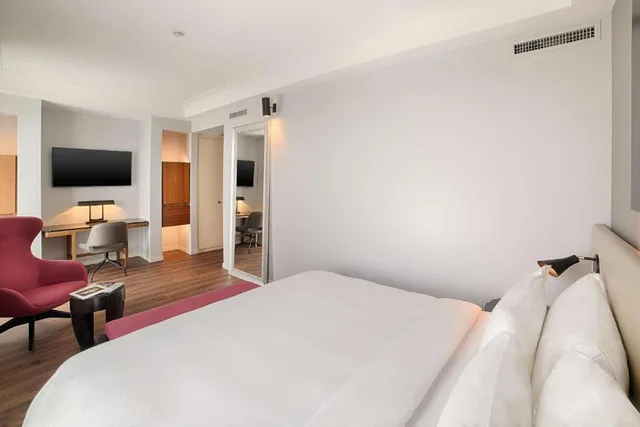 جناح جونيور بسرير مزدوج، RADISSON BLU HOTEL MILAN 1/1