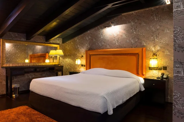 جناح، Maison Grecque 2/2