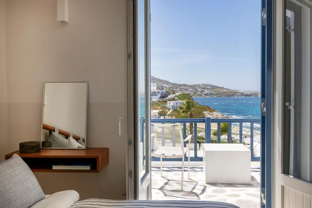غرفة سوبيريور بسرير مزدوج بإطلالة على البحر، Mykonos Beach Hotel 4/4