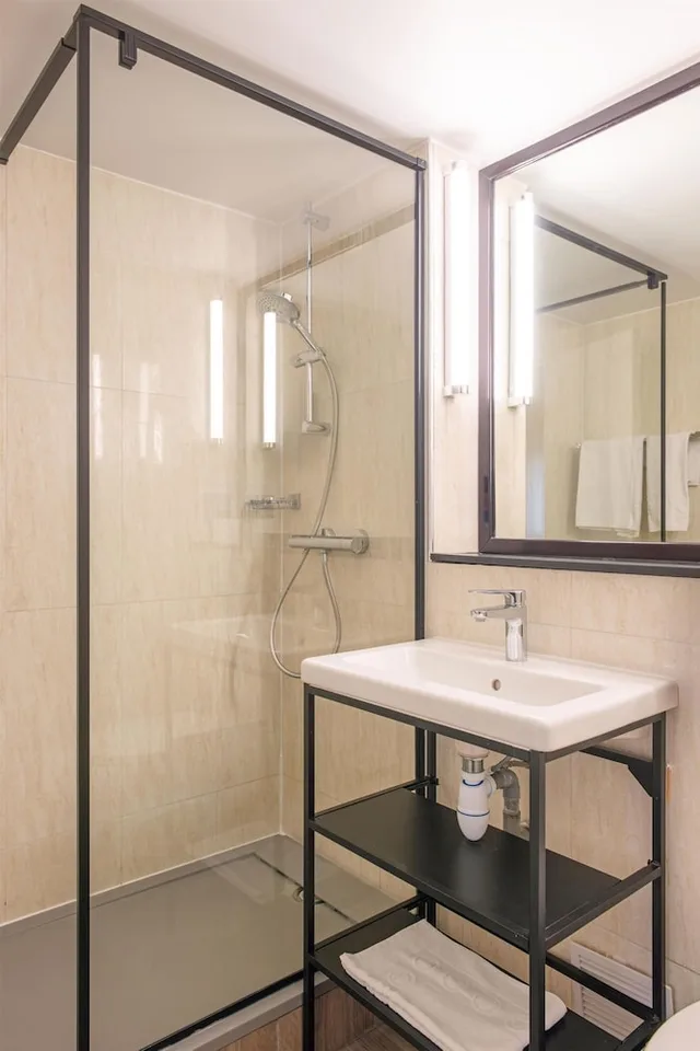 Standard, 1 Double and 2 Bunk Beds, Kyriad Argenteuil 3/4