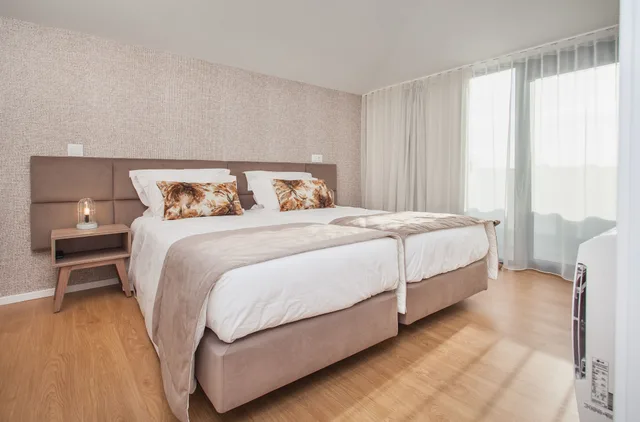 غرفة بسرير مزدوج، Essence Inn Marianos 5/6