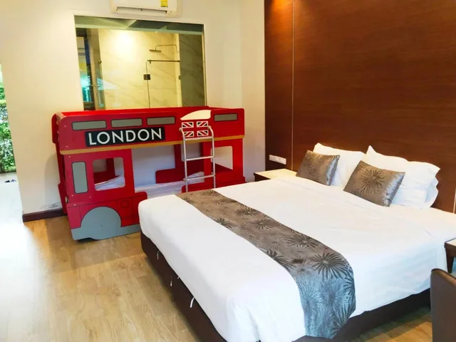 Deluxe, Family, Bunk Bed, Queen Bed, Pool Access، Southern Airport Hotel 2/3