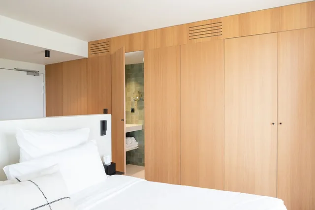 Junior Suite, King Bed, Partial Sea View, Balcony, Les Elmes Hotel Spa 2/3