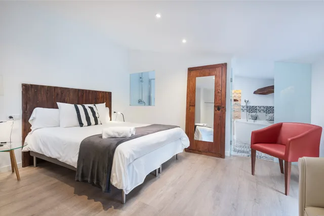 غرفة ديلوكس بسرير مزدوج أو سريرين منفصلين، Hotel Turixant 3/5