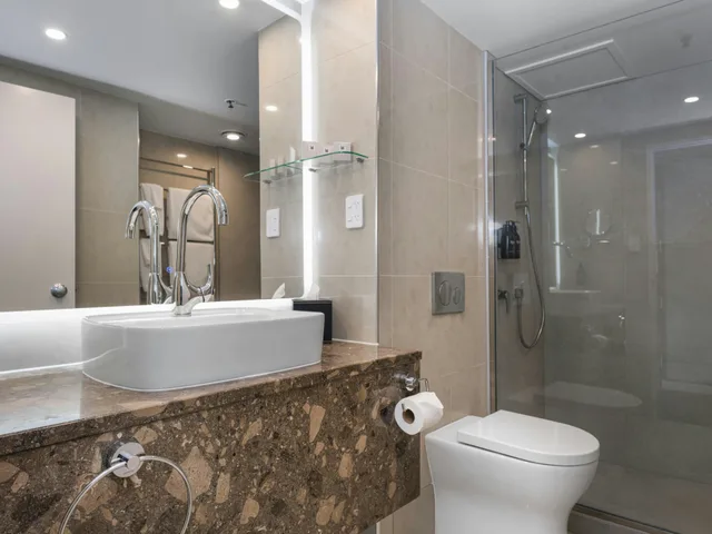 Superior, 2 Queen Beds, Lake View, Millennium Hotel Rotorua 4/4