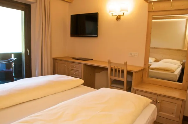 Comfort, Double or Twin Bed, Charme Hotel Alexander 2/10