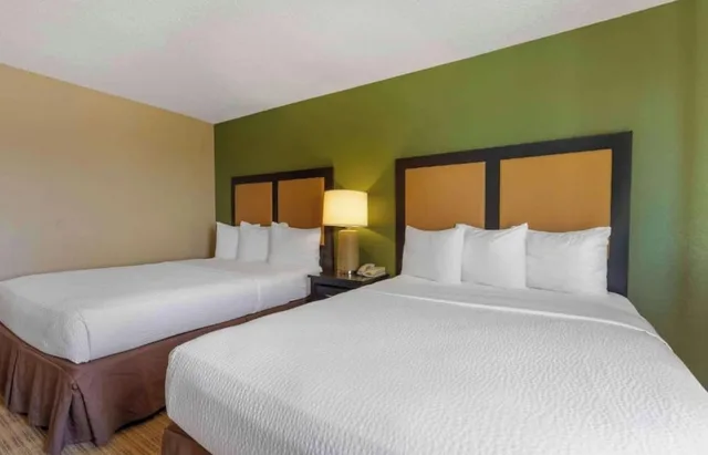 Room, 2 Double Beds, Kitchen, Studio 6 Extended Stay South Bend Mishawaka South IN 3/10
