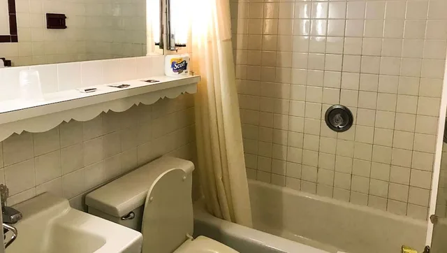 غرفة قياسية بسريرين كوين، Relax Inn Motel And Bar 4/4