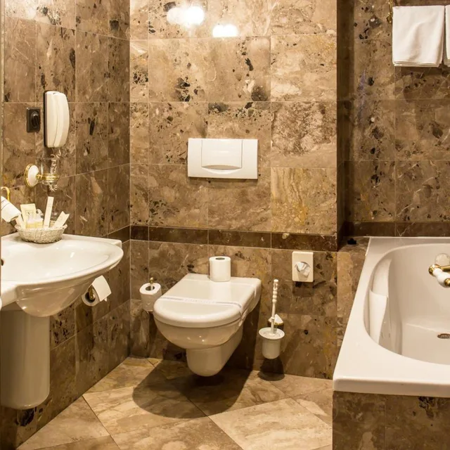 جناح عائلي بسرير كينج بشرفة، Hotel Dvorak 6/10