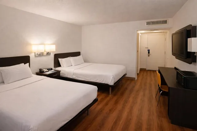 غرفة رباعية، Motel6 Blythe, CA 5/10