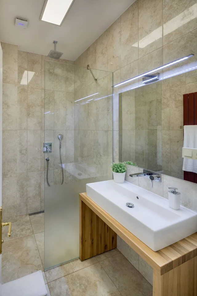 3 Rooms, Apartment, 3 Queen Beds، OLD TOWN SQUARE APARTMENTS 10/10