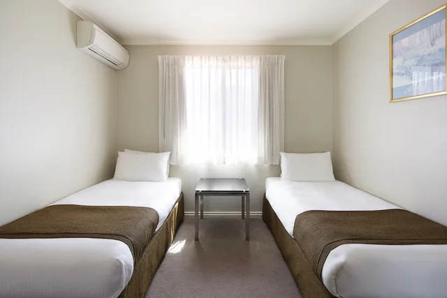 Pinnacle Apartments, Canberra 7/43