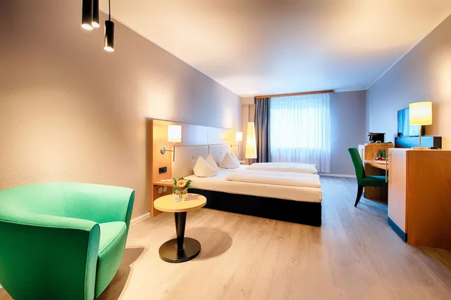 غرفة قياسية ثلاثية بسرير كوين وسرير فردي، Hotel Egelsbach Frankfurt 10/10