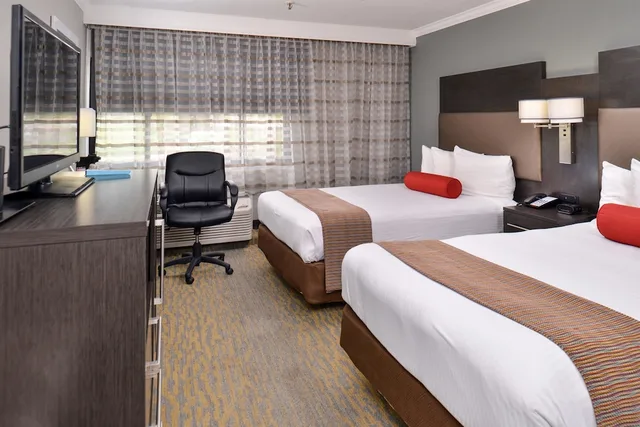 غرفة قياسية بسريرين مزدوجين، Best Western at O Hare 2/4