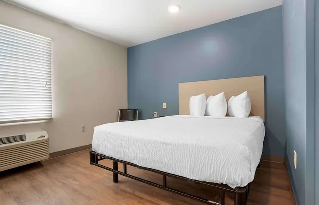 استوديو بسرير كوين، Value Place Austin Tx Round Rock 2/4