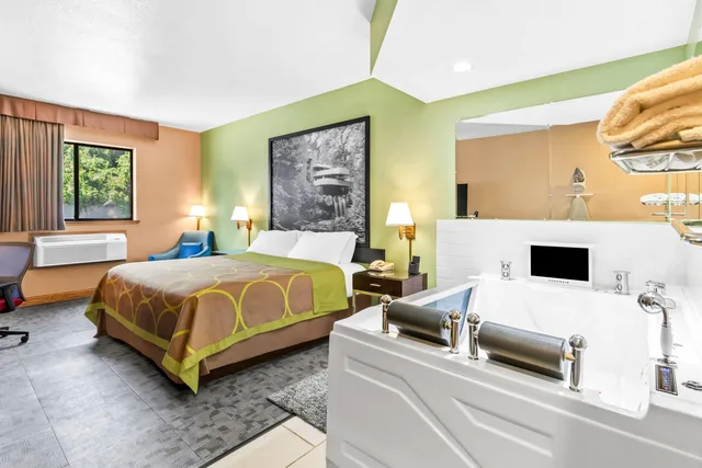 جناح بسرير كينج، Super 8 by Wyndham Uniontown PA 3/9