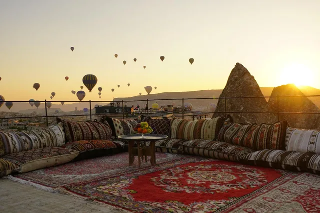 غرفة ديلوكس بشرفة، Harman Cave Hotel 1/3