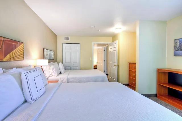 جناح بسريرين مزدوجين بغرفتي نوم، Towneplace Suites Raleigh Cary Weston Parkway 1/10