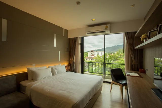غرفة ديلوكس بسرير مزدوج بإطلالة على المدينة، HYDE PARK CHIANGMAI 3/5