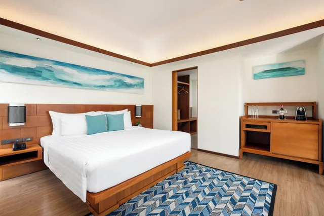 Junior Suite, Double Bed, Beach Front، SAii Phi Phi Island Village 3/4