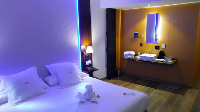 غرفة سوبيريور بسرير كينج بشرفة، MB BOUTIQUE HOTEL 6/10
