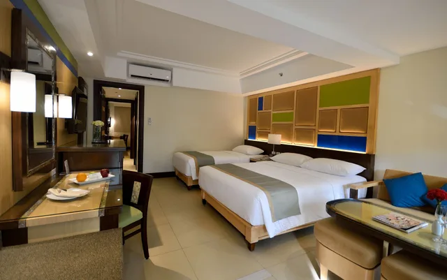 غرفة عائلية بسرير كوين وسريرين فرديين، Henann Resort Alona Beach 3/12