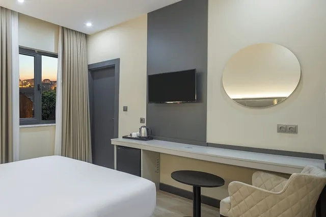 غرفة قياسية بسرير كوين، Garner Hotel Istanbul - Airport Arnavutkoy by IHG 4/5