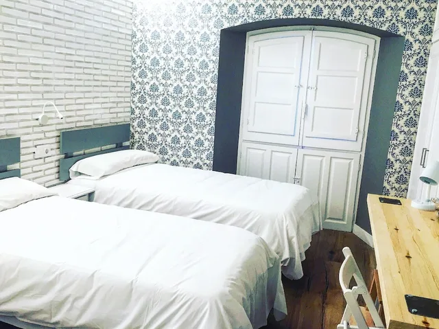 غرفة بسريرين منفصلين، Hostal Le Vintage 1/6