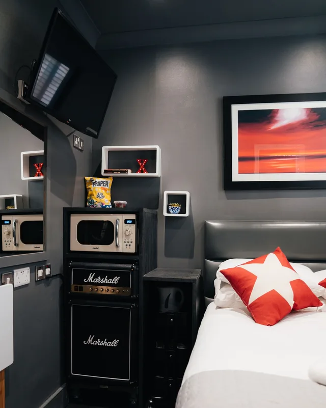 بنتهاوس بسرير كينج بإطلالة على الحديقة، The Rokxy Townhouse - Kings Cross 9/10