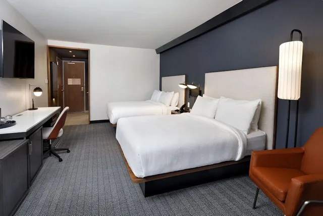 غرفة بسريرين كوين، Courtyard by Marriott Richmond Scott's Addition 2/3