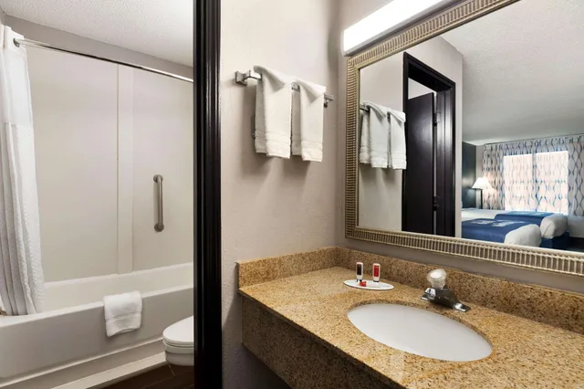 غرفة بسريرين كوين، Days Inn By Wyndham Rock Hill 4/4