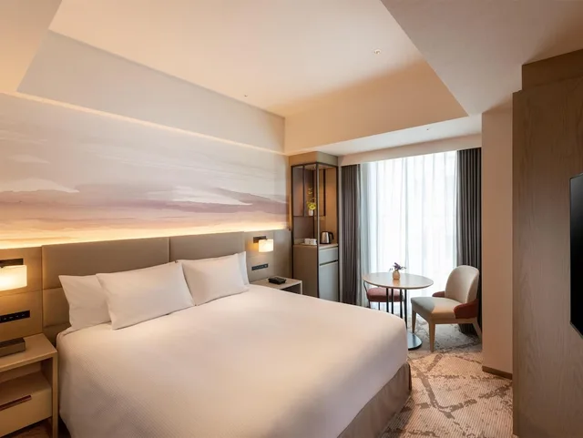 غرفة عائلية بسرير كينج وسرير فردي، DoubleTree by Hilton Toyama 1/3