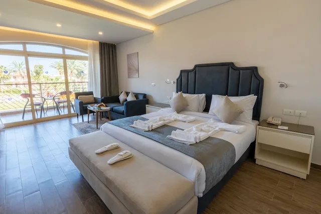 غرفة بريميوم بسرير مزدوج، Parrotel Beach Resort 1/2