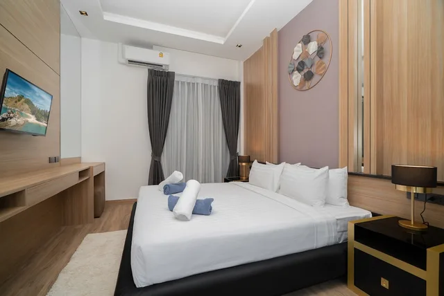3 Bedrooms, Pool, Central, Deluxe, Villa, 3 King Beds، Rawai Vip Villas Kids Park And Spa 4/10