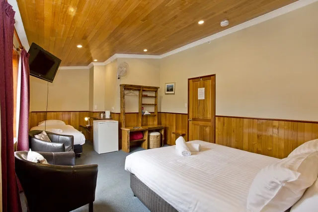 غرفة بريميوم بسرير كوين، Tullah Lakeside Lodge 5/7