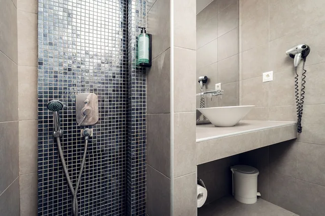 غرفة عائلية بسريرين مزدوجين بإطلالة على الحديقة، Kamari Beach Hotel 8/9