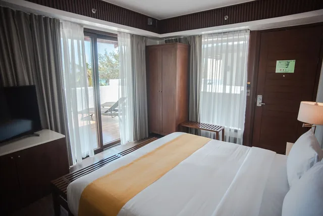 Sky, Suite, King Bed، Mandarin White Sand Boracay 4/6
