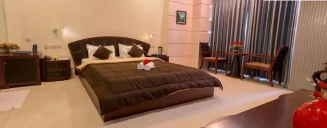 غرفة ديلوكس بسريرين منفصلين، Aarya Grand Hotels Resorts 2/3
