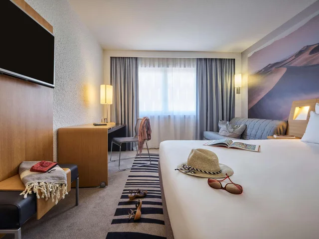 غرفة كلاسيكية بسرير مزدوج مع أريكة، NOVOTEL MASSY PALAISEAU 6/9