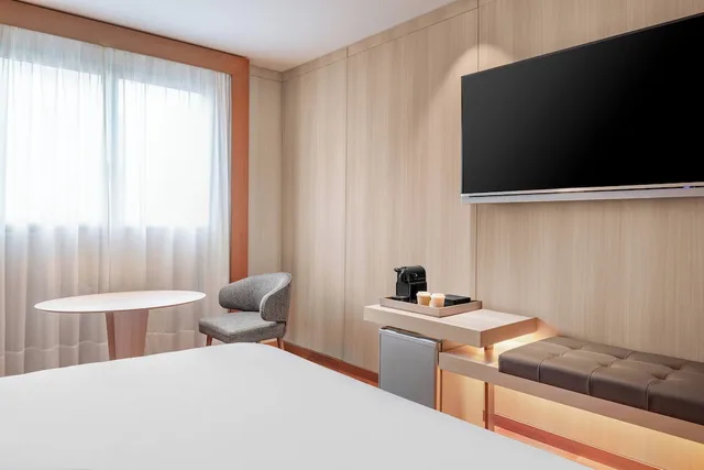 غرفة قياسية بسرير كوين، Ac Hotel Huelva 2/3