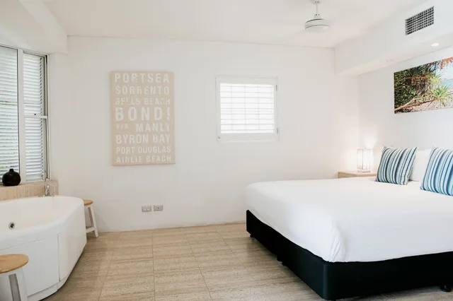 جناح بسرير كوين بإطلالة على الحديقة، NOOSA BLUE RESORT 1/6