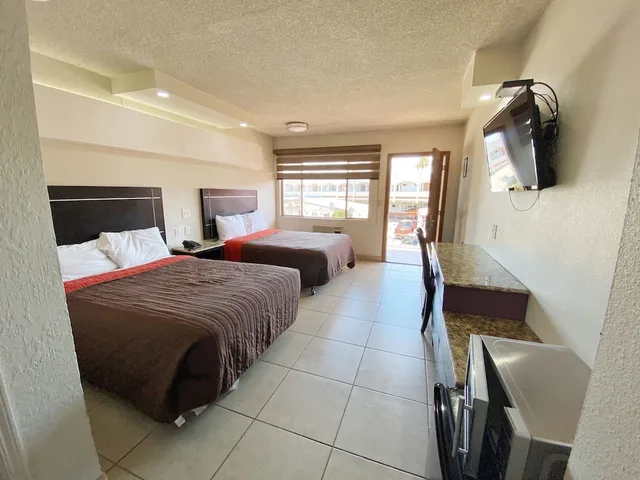 غرفة بسريرين مزدوجين، Reno Hotel 1/5