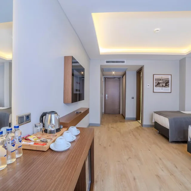 غرفة عائلية، Center Hill Hotel 6/8