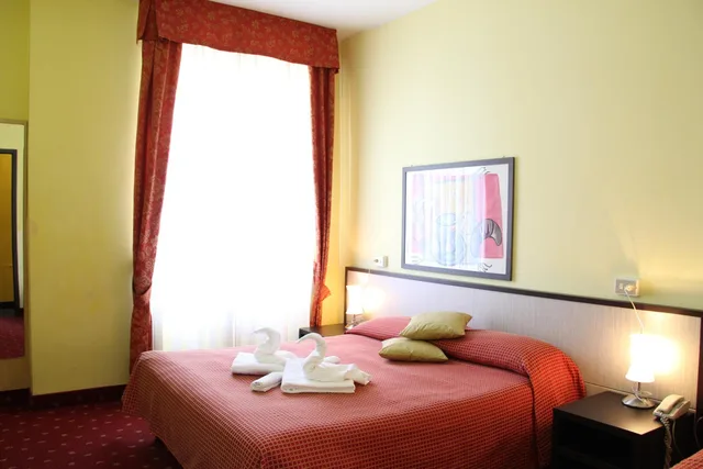 Room, Double Bed, Hotel Lugano 7/10