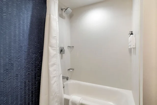 جناح بسرير كينج مع أريكة، Fairfield Inn & Suites North Conway 3/4