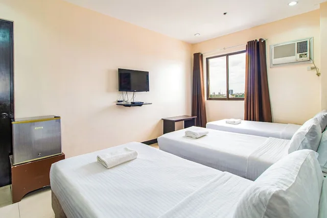 غرفة ثلاثية، Main Hotel And Suites 2/4