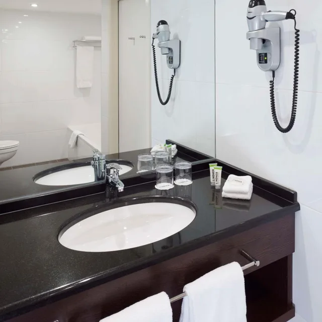 غرفة ديلوكس بسرير فردي، Lindner Hotel Antwerp, Part of Jdv by Hyatt 2/2