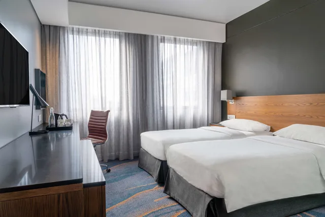 غرفة قياسية بسريرين منفصلين، Radisson Hotel Cape Town Foreshore 2/10